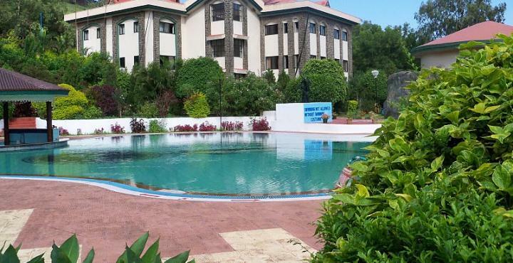 Aveda Blue Country Resort Панчгани Экстерьер фото